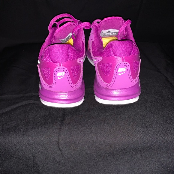 Nike Women’s Dual Fusion - Picture 4 of 5